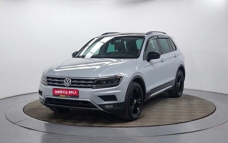 Volkswagen Tiguan II, 2019 год, 2 499 000 рублей, 1 фотография