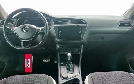 Volkswagen Tiguan II, 2019 год, 2 499 000 рублей, 12 фотография