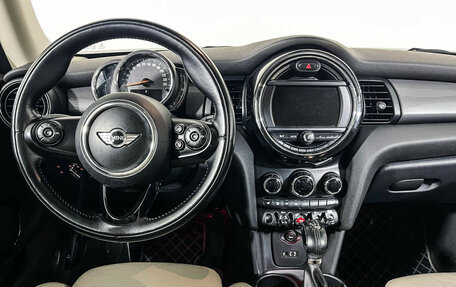 MINI Hatch, 2017 год, 1 580 000 рублей, 12 фотография