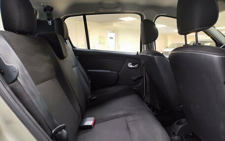 Renault Sandero I, 2013 год, 821 000 рублей, 13 фотография