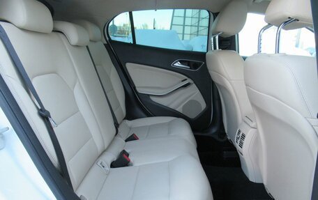 Mercedes-Benz GLA, 2016 год, 2 150 000 рублей, 10 фотография