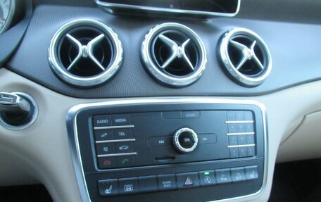 Mercedes-Benz GLA, 2016 год, 2 150 000 рублей, 16 фотография