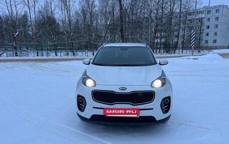 KIA Sportage IV рестайлинг, 2018 год, 2 350 000 рублей, 2 фотография