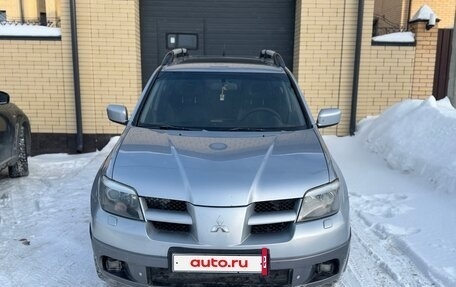 Mitsubishi Outlander III рестайлинг 3, 2003 год, 580 000 рублей, 2 фотография
