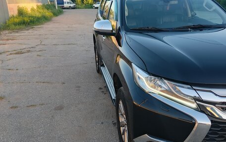 Mitsubishi Pajero Sport III рестайлинг, 2018 год, 3 100 000 рублей, 3 фотография