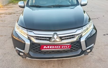 Mitsubishi Pajero Sport III рестайлинг, 2018 год, 3 100 000 рублей, 4 фотография