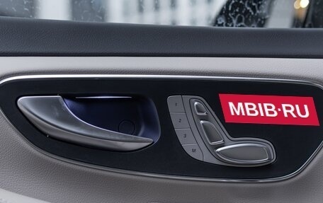 Mercedes-Benz V-Класс, 2024 год, 13 900 000 рублей, 12 фотография