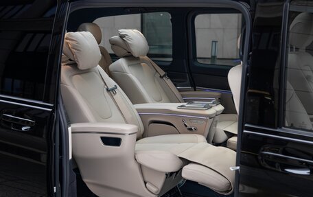 Mercedes-Benz V-Класс, 2024 год, 13 900 000 рублей, 34 фотография