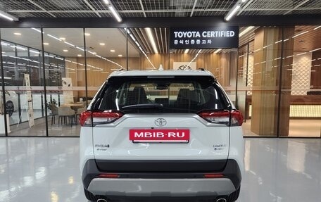 Toyota RAV4, 2025 год, 6 653 000 рублей, 4 фотография