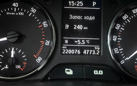 Skoda Fabia II, 2011 год, 600 000 рублей, 12 фотография