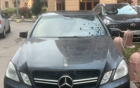 Mercedes-Benz E-Класс, 2010 год, 1 100 000 рублей, 1 фотография