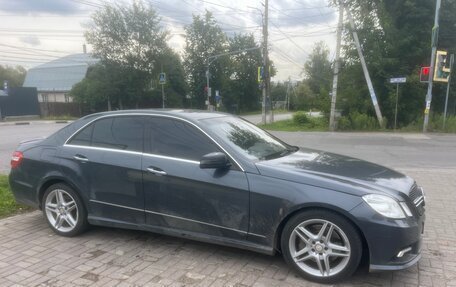 Mercedes-Benz E-Класс, 2010 год, 1 100 000 рублей, 9 фотография
