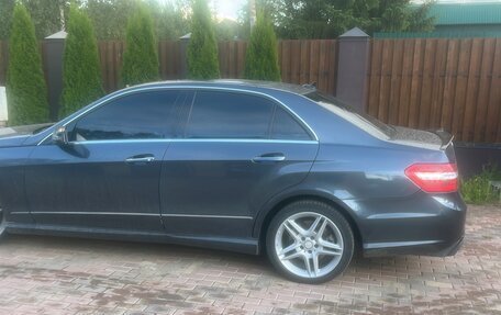 Mercedes-Benz E-Класс, 2010 год, 1 100 000 рублей, 8 фотография