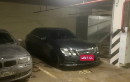 Mercedes-Benz E-Класс, 2010 год, 1 100 000 рублей, 14 фотография