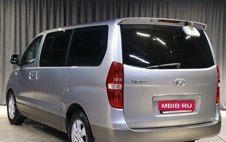 Hyundai Grand Starex Grand Starex I рестайлинг 2, 2012 год, 1 449 000 рублей, 4 фотография