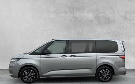 Volkswagen Multivan, 2023 год, 4 950 000 рублей, 2 фотография