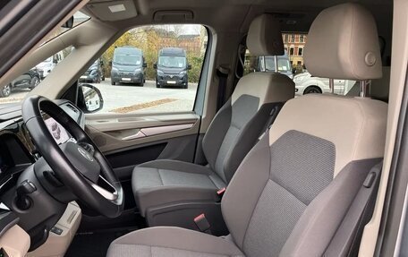 Volkswagen Multivan, 2023 год, 4 950 000 рублей, 6 фотография