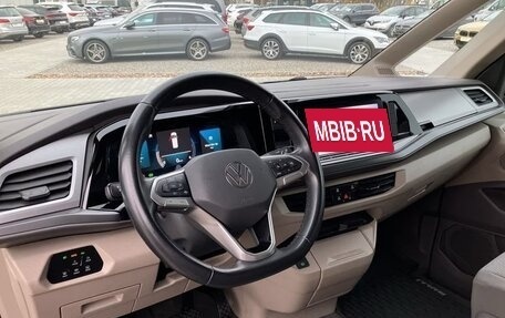 Volkswagen Multivan, 2023 год, 4 950 000 рублей, 7 фотография