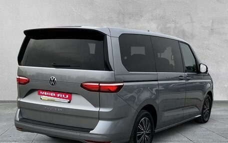 Volkswagen Multivan, 2023 год, 4 950 000 рублей, 5 фотография