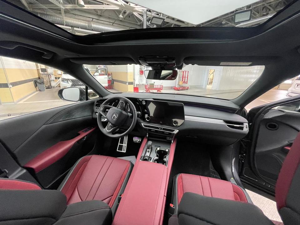 Lexus RX IV рестайлинг, 2026 год, 12 500 000 рублей, 3 фотография