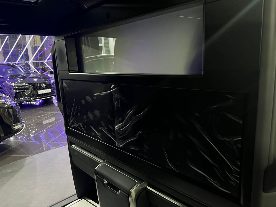 Lexus LM I, 2026 год, 24 000 000 рублей, 10 фотография