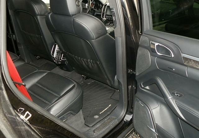 Porsche Cayenne 958, 2012 год, 400 000 рублей, 7 фотография