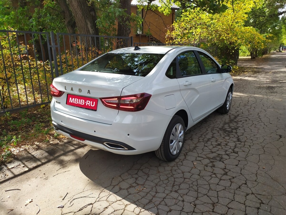 ВАЗ (LADA) Vesta I, 2023 год, 360 000 рублей, 9 фотография