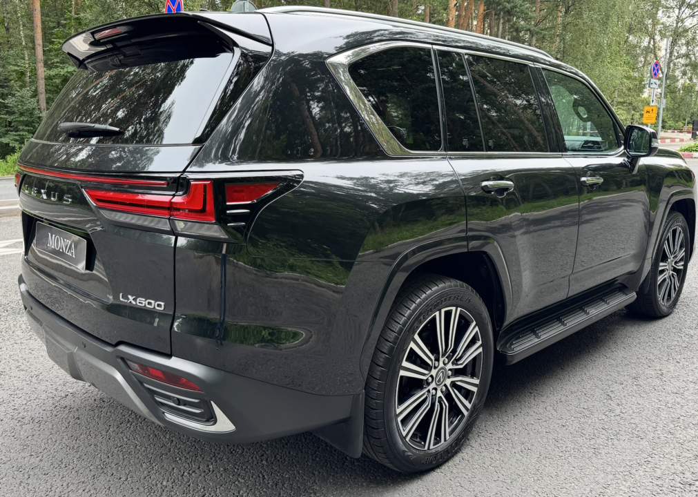 Lexus LX III рестайлинг 2, 2025 год, 19 700 000 рублей, 5 фотография