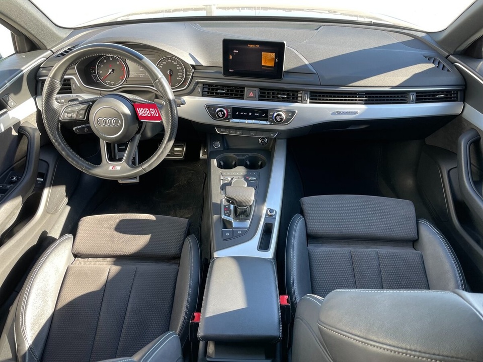 Audi A4 B9 рестайлинг, 2019 год, 560 000 рублей, 10 фотография