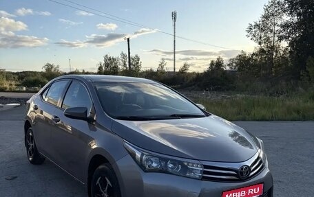 Toyota Corolla, 2014 год, 960 000 рублей, 1 фотография