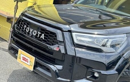 Toyota Hilux VIII, 2022 год, 3 240 010 рублей, 3 фотография