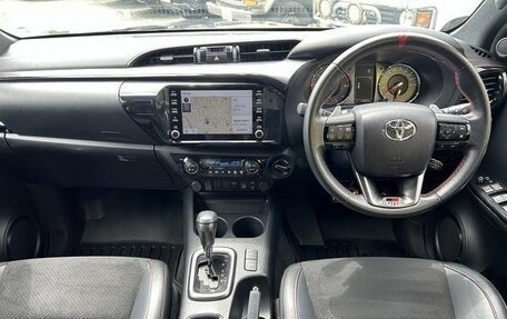 Toyota Hilux VIII, 2022 год, 3 240 010 рублей, 7 фотография
