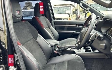 Toyota Hilux VIII, 2022 год, 3 240 010 рублей, 6 фотография