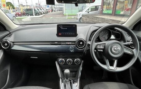 Mazda Demio IV, 2018 год, 940 000 рублей, 11 фотография