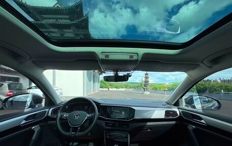 Volkswagen Tiguan II, 2022 год, 2 257 911 рублей, 12 фотография