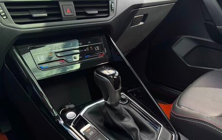 Volkswagen Tiguan II, 2022 год, 2 257 911 рублей, 10 фотография