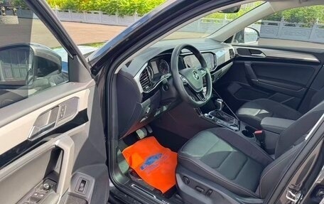 Volkswagen Tiguan II, 2022 год, 2 257 911 рублей, 5 фотография