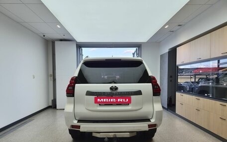 Toyota Land Cruiser Prado 150 рестайлинг 2, 2018 год, 4 399 000 рублей, 5 фотография