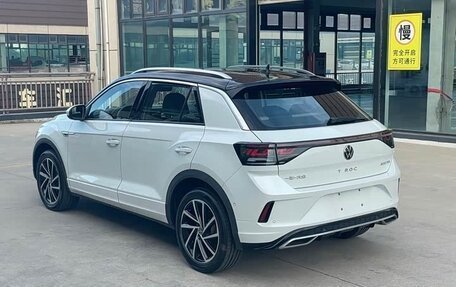 Volkswagen T-Roc I, 2023 год, 1 460 000 рублей, 4 фотография