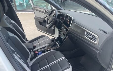 Volkswagen T-Roc I, 2023 год, 1 460 000 рублей, 9 фотография