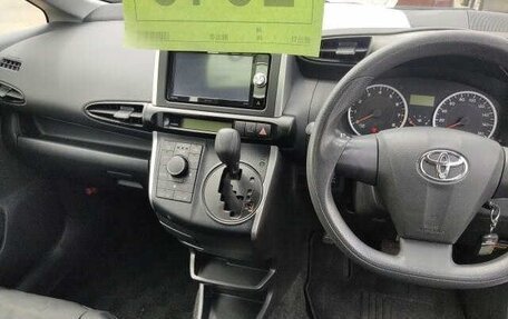 Toyota Wish II, 2016 год, 1 627 000 рублей, 5 фотография