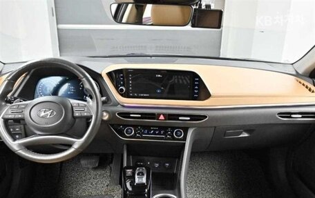 Hyundai Sonata VIII, 2022 год, 1 940 000 рублей, 7 фотография