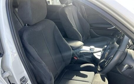BMW 1 серия, 2017 год, 1 180 000 рублей, 8 фотография