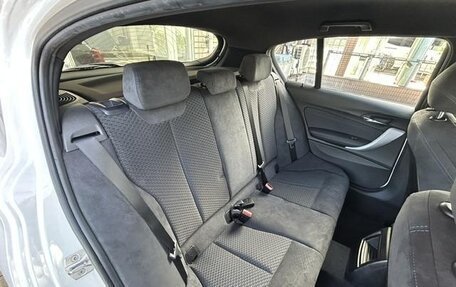 BMW 1 серия, 2017 год, 1 180 000 рублей, 15 фотография
