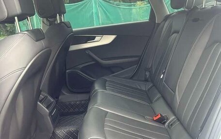 Audi A4, 2022 год, 1 870 000 рублей, 10 фотография