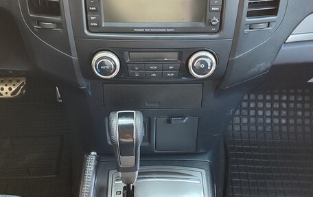 Mitsubishi Pajero IV, 2012 год, 1 470 000 рублей, 20 фотография