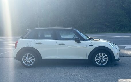 MINI Hatch, 2016 год, 1 450 000 рублей, 7 фотография