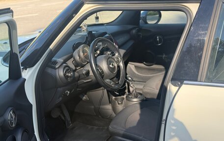 MINI Hatch, 2016 год, 1 450 000 рублей, 9 фотография