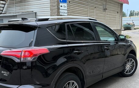 Toyota RAV4, 2017 год, 2 650 000 рублей, 2 фотография