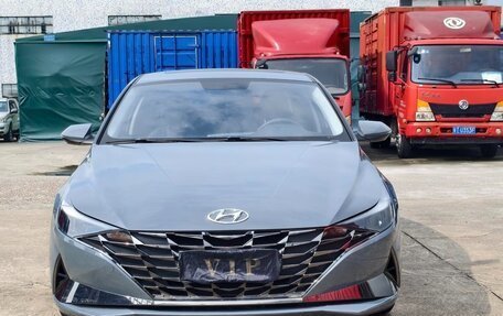 Hyundai Elantra, 2022 год, 1 230 000 рублей, 2 фотография